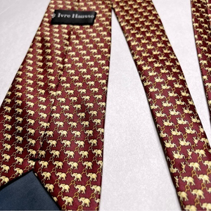 Ivre Hausse Elephant and rings tie made in‎ Korea